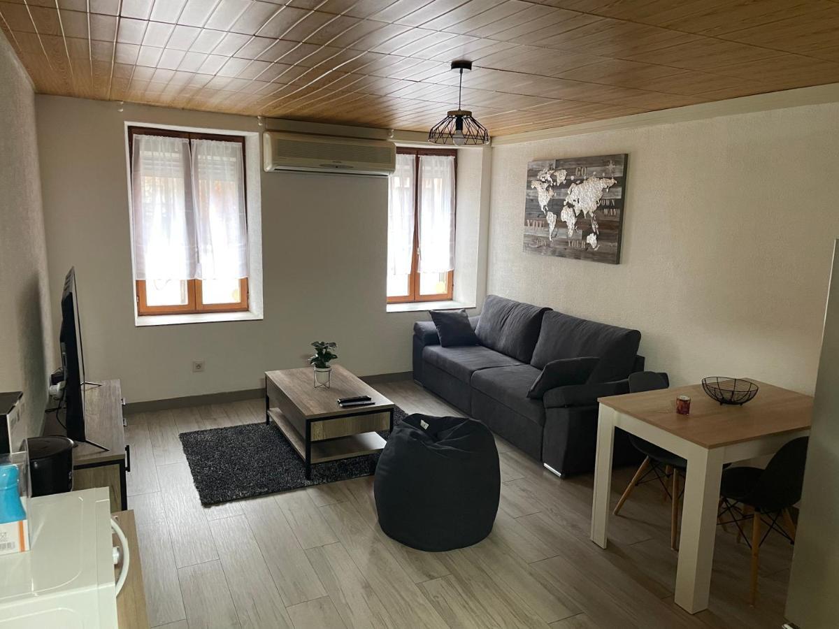 Chez Tikaf Apartment Saint-Claude Bagian luar foto